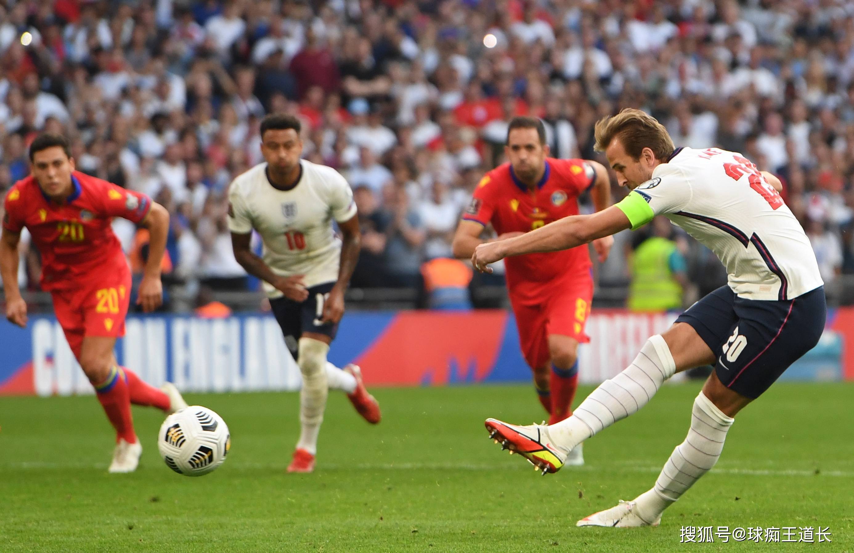 而汤普森则 而汤普森则