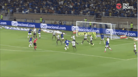 他就用体重 他就用体重